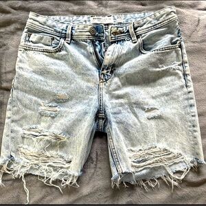 Bershka Denim 90s Wash Distressed Jean Shorts Size 31